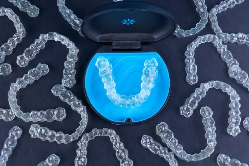 Aparat nakładkowy Invisalign