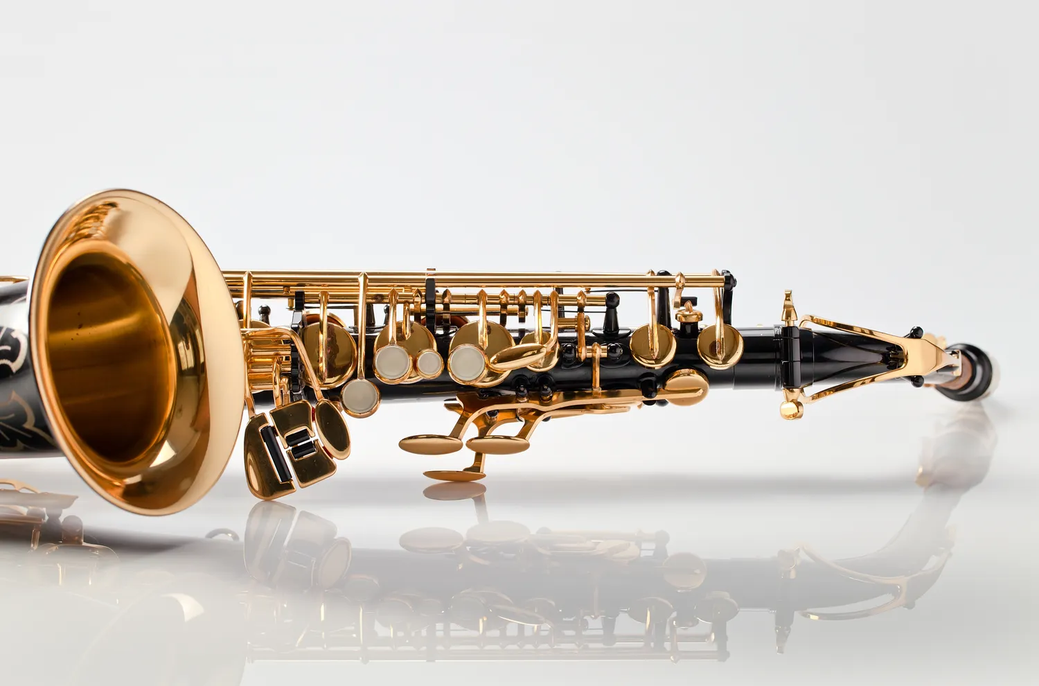 Ile przycisków ma saksofon?